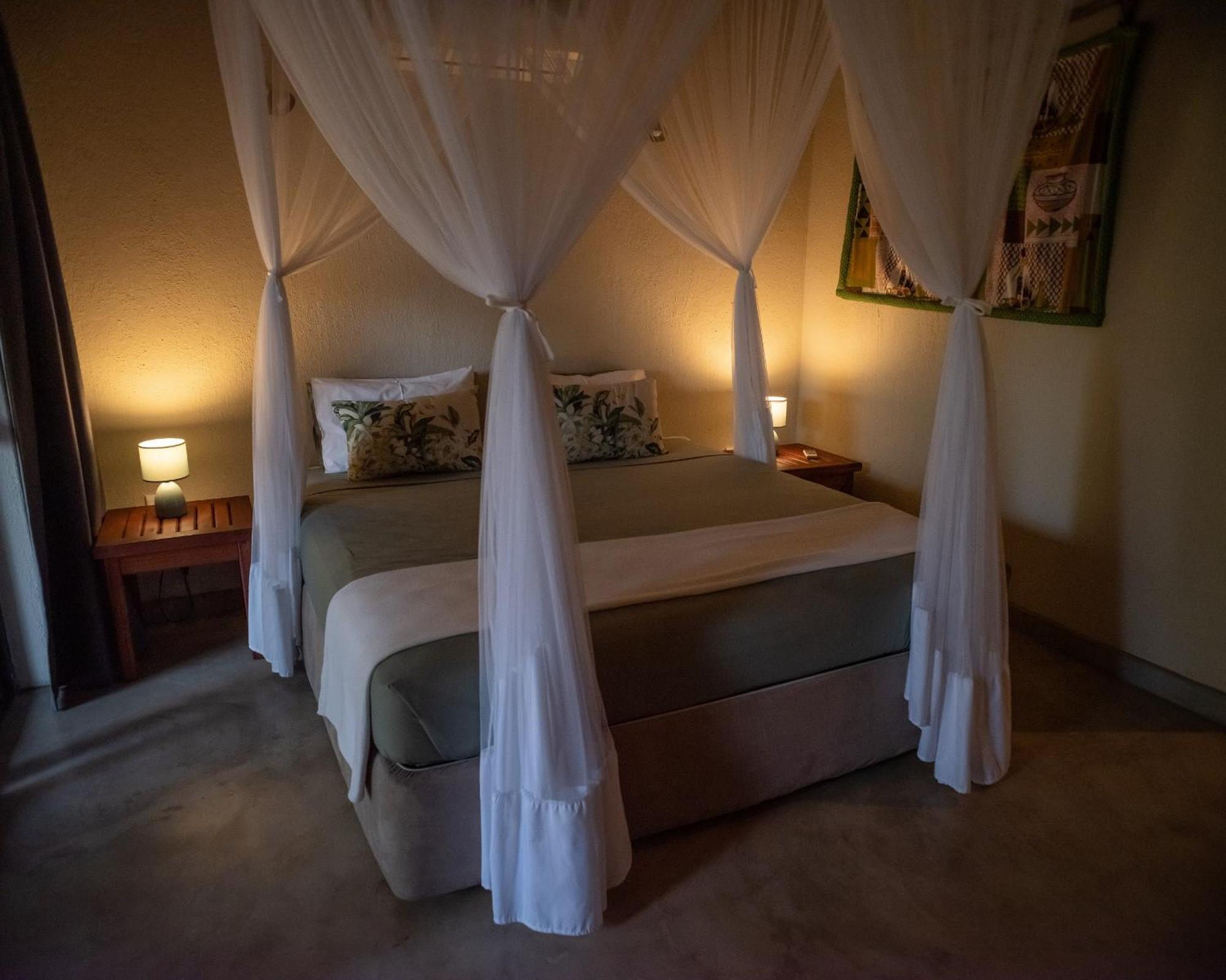 Masorini Bush Lodge & Safari Tents พาลาบอร์วา ภายนอก รูปภาพ